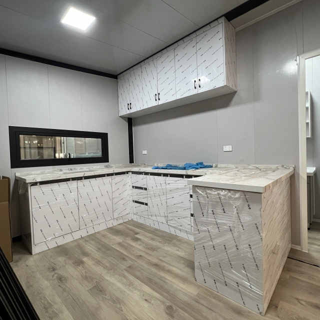 Maison extensible de 9 mètres avec toit en pente de pavillon – Image 9